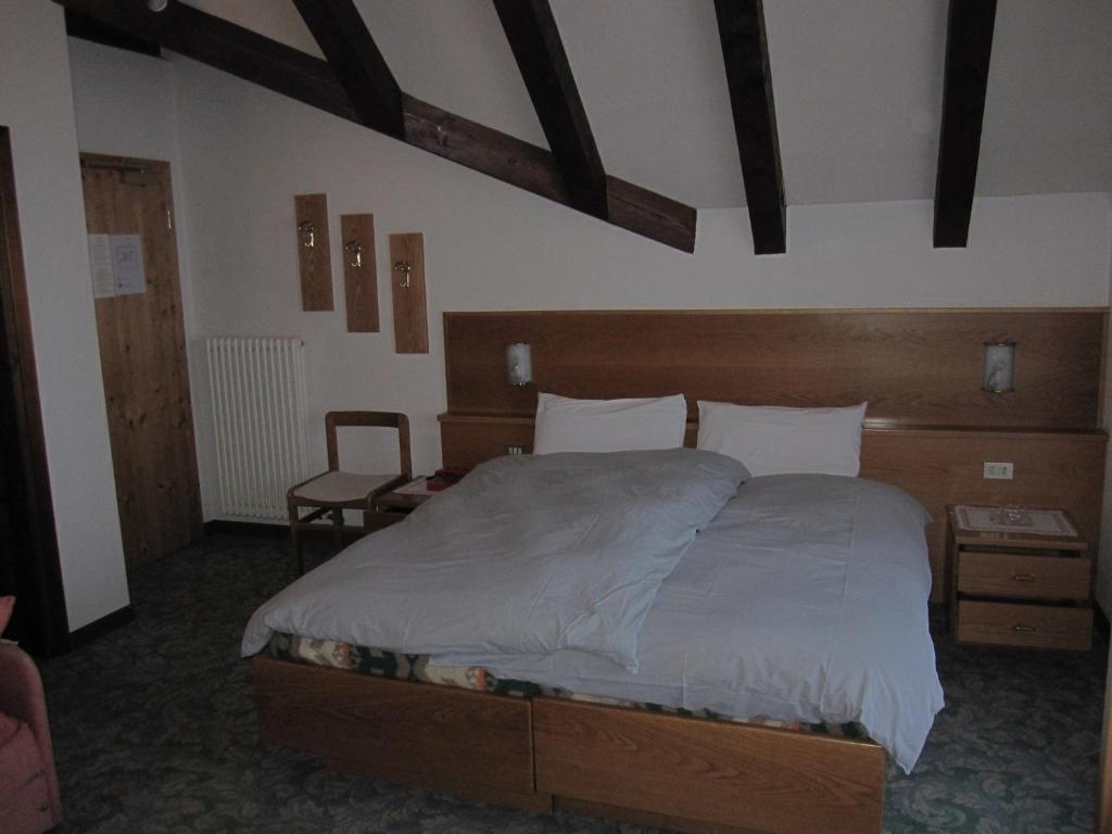 Hotel Presena Passo del Tonale Ruang foto